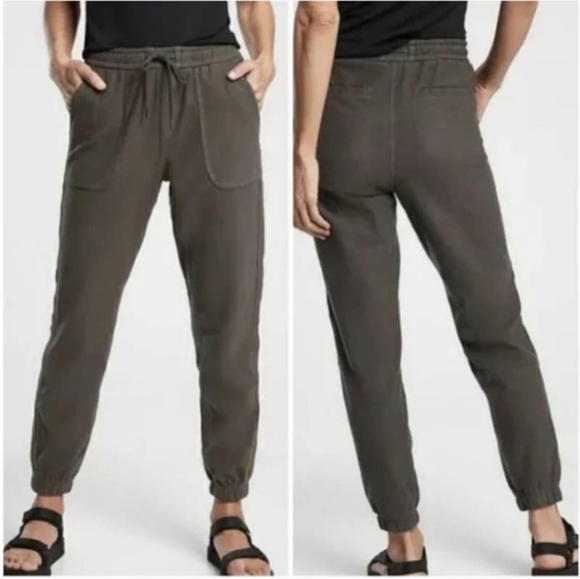 Athleta Pants - Athleta Farallon Jogger Green size 0